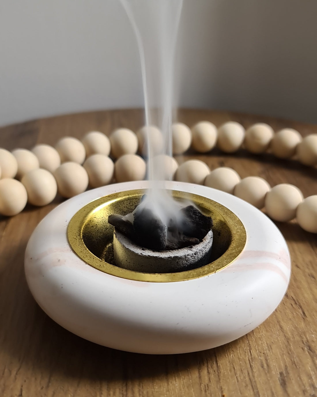 Why Bukhoor Is More Than a Scent: Reclaiming the Ritual of Stillness